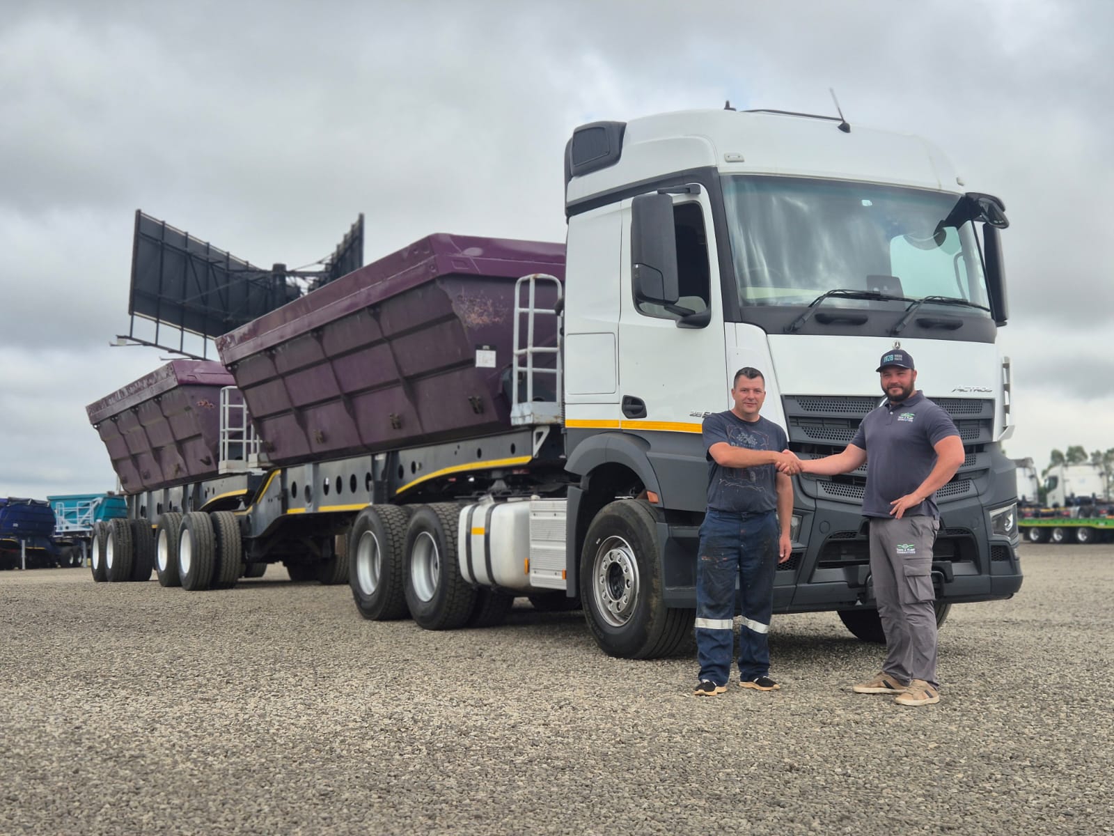 Professional drivers with 3MD² Logistics fleet